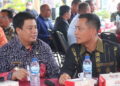 Bupati Samosir Vandiko Timotius Gultom bersama Wakil Bupati Martua Sitanggang menghadiri pisah sambut Kapolres setempat. Berlangsung, di halaman Hotel JTS Parbaba, Kamis (12/1/2023).