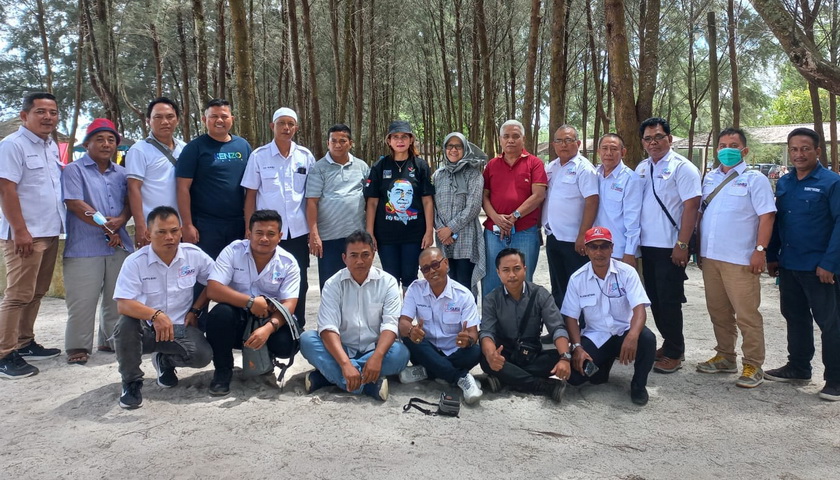 Pengurus Serikat Media Siber Indonesia (SMSI) Sumatera Utara dan Serdang Bedagai, menggelar rapat persiapan Ekspedisi Geopark Kaldera Toba, Minggu (29/1/2023).