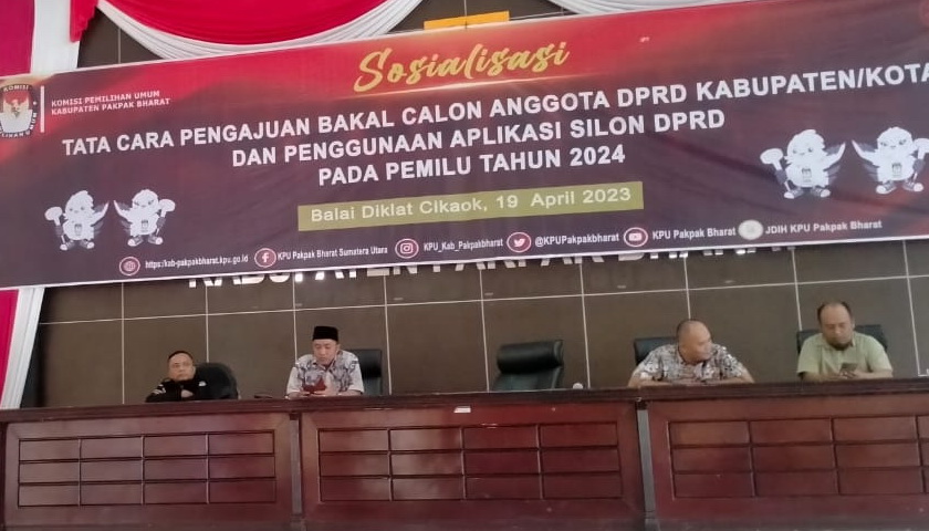 PAKPAK BHARAT, DELITIMES.ID - Jelang memasuki tahapan pencalonan anggota DPRD Kabupaten/Kota, Komisi Pemilihan Umum (KPU) Pakpak Bharat (KPU) menggelar sosialisasi tentang Tata Caara Pengajuan Bakal Calon Anggota DPRD Kabupaten/Kota Pemilihan Umum (Pemilu) Tahun 2024.