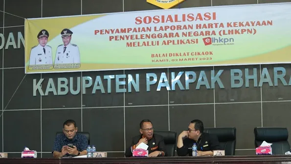seratus persen Aparatur Negara di Pemerintah Kabupaten Pakpak Bharat telah melaporkan Harta Kekayaan mereka sesuai aturan yang berlaku.