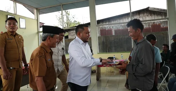Bupati Pakpak Bharat Franc Bernhard Tumanggor mengatakan bahwa seluruh elemen yang menjadi kebutuhan dasar masyarakat adalah merupakan tanggung jawab pemerintah yang harus terpenuhi sebagai hak hidup masyarakat itu sendiri.