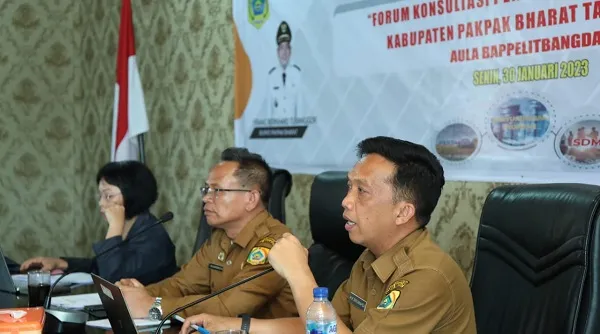 Sekretaris Daerah Pakpak Bharat Jalan Berutu SPd MM, atas nama Bupati Pakpak Bharat membuka pelaksanaan ” Forum Konsultasi Penyusunan Rancangan Awal RKPD Pakpak Bharat Tahun 2024.