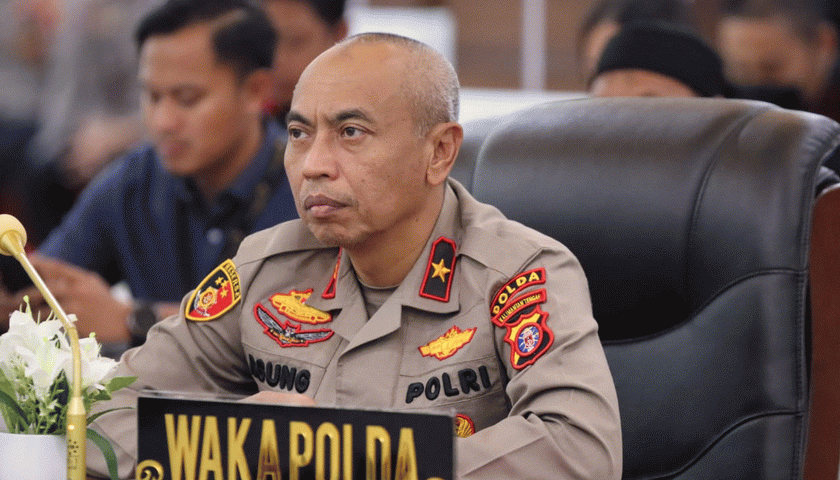 Wakapolda Kalteng Brigjen Pol Mohamad Agung Budijono SIK MSi mengikuti rapat koordinasi lintas sektoral secara virtual, bertempat di Aula Arya Dharma, Mapolda setempat, Kamis (6/4/2023)