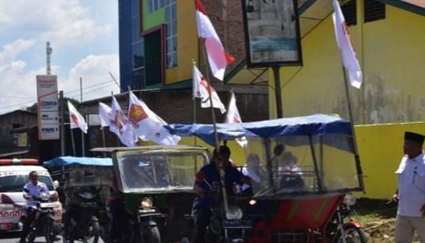 DPC Partai Gerindra Kabupaten Pakpak Bharat resmi telah menyerahkan 20 daftar bakal calon legislatif (caleg) ke Kantor Komisi Pemilihan Umum Daerah (KPUD), Sabtu (13/5/2023(.