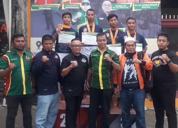 Satuan Latihan (Satlat) SMA Islam Plus Al Fatih sukses merebut gelar juara umum Kejuaraan Tarung Derajat Kota Medan memperebutkan Piala Walikota Medan Tahun 2023.