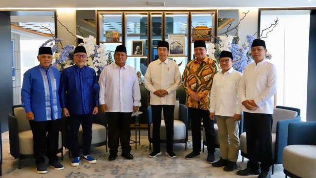 Ketua Umum Partai Gerindra Prabowo mengaku mendapat titipan besar dari Jokowi terkait Pilpres 2024.