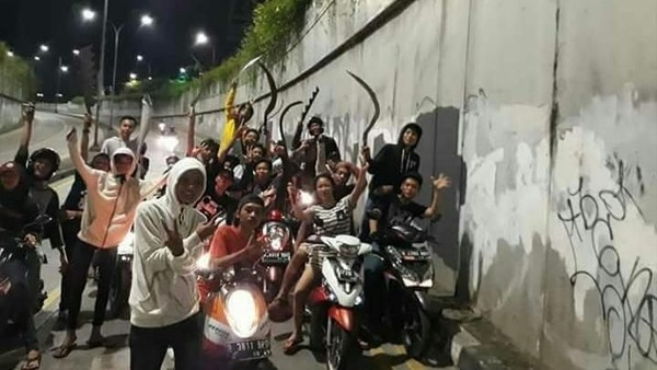 Keberadaan begal dan geng motor di Medan sudah sangat meresahkan. Demikian antara lain pernyataan para pekerja muda di Medan.