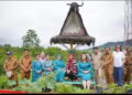 Ketua TP PKK Sumatera Utara Nawal Edy Rahmayadi mengunjungi Kabupaten Pakpak Bharat. Kedatangannya bersama rombongan disambut Bupati Pakpak Bharat Franc Bernhard Tumanggor bersama istri yang juga merupakan Ketua TP PKK Pakpak Bharat, Juniatry Franc Bernhard Tumanggor.