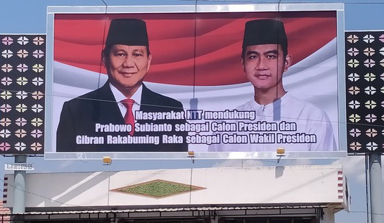 Suara yang mengharapka Duet Prabowo Gibran sepertinya bukan hanya wacana. Setidaknya itu terlihat dari munculnya baliho ukuran besar yang memuat foto dua figur tersebut di Kota Labuan Bajo, NTT.