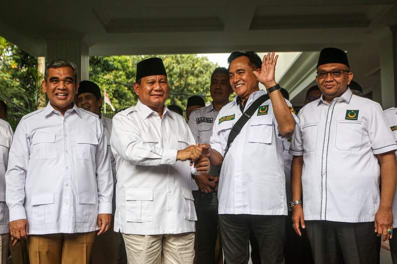 Yusril Ihza Mahendra memprediksi bahwa Pilpres 2024 akan berlangsung dua putaran. Di mana Prabowo akan melaju ke putaran kedua lalu keluar sebagai pemenang.