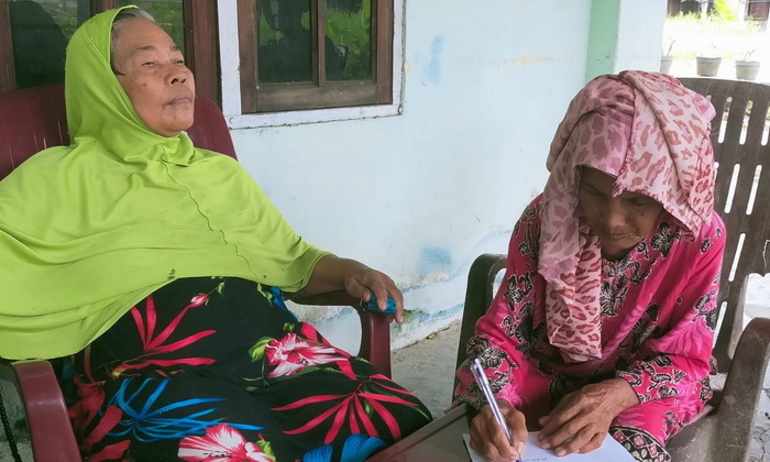 Betapa kagetnya Arbaiyah (67), warga Dusun I Desa Pasar Baru, Kecamatan Teluk Mengkudu, Serdang Bedagai, Sumut ini. Ternyata dana bantuan Pemerintah Pusat melalui Pemerintah Desa Pasar Baru itu setiap bulannya adalah Rp300 ribu perbulan.