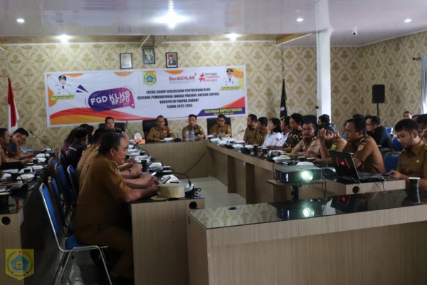 Badan Perencanaan Pembangunan, Penelitian dan Pengembangan Daerah (Bappelitbangda) melaksanakan Penyusunan Kajian Lingkungan Hidup Strategis (KLHS) RPJPD Kabupaten Pakpak Barat Tahun 2025-2045.