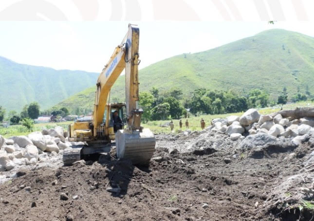 Pemkab Samosir terus berupaya mempercepat pemulihan dan penataan lahan pertanian warga terdampak banjir bandang yang melanda empat desa di Kenegerian Sihotang, Kecamatan Harian, beberapa waktu lalu.