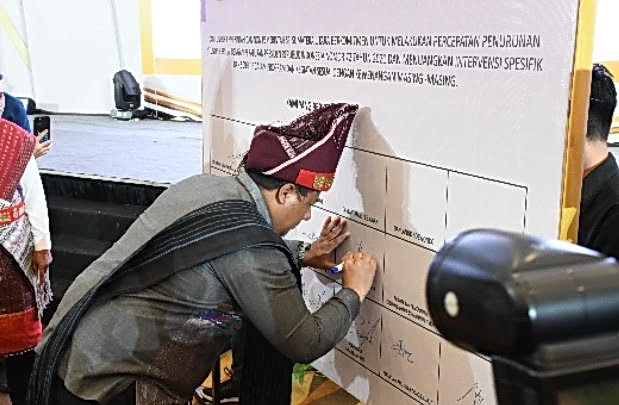 Bupati Samosir Vandiko Timotius Gultom ST bersama 33 kepala daerah kabupaten/kota se-Sumut menghadiri Musrenbang Rencana Kerja Pemerintah Daerah (RKPD) 2025 Pemprov Sumut, di Hotel Santika Premier Dyandra Medan, Jumat (8/3/2024).