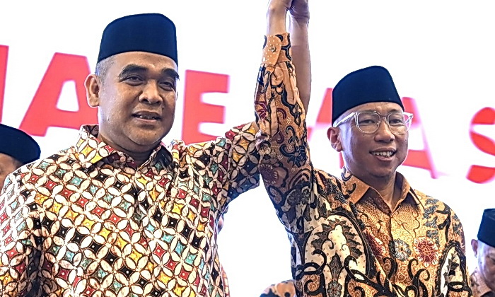 Sekjen Gerindra Ahmad Muzani memperkenalkan calon Gubernur Lampung yang sudah diputuskan oleh Ketua Umum Partai Gerindra Prabowo Subianto, yakni Rahmat Mirzani Djausal.