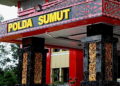 Sejumlah wartawan di Kota Medan, Jumat (26/7/2024), melaporkan H ke Polda Sumut, terkait dugaan menghambat tugas jurnalistik. H sendiri dalam beberapa kesempatan menyebut dirinya sebagai perwakilan PT Jui Shin Indonesia (JSI).