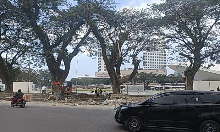Perjuangan 'Tim 7 Medan Menggugat. untuk menyelamatkan sejarah, tak pernah surut di tengah hiruk-pikuk pembangunan kota. Mereka kembali menyuarakan tekad menjadikan Lapangan Merdeka sebagai cagar budaya nasional.