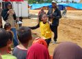 Memey Relawan Cilik Hibur Anak Pengungsi Banjir Aceh Tamiang Lewat Dongeng
