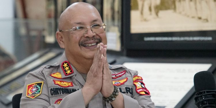 Futuristic Policing and Digital Leadership: Prediksi, Antisipasi dan Solusi