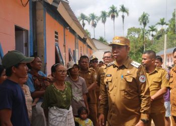Komitmen Hunian Layak: Bupati JTP Hutabarat Tinjau Huntap dan Huntara di Adian Koting