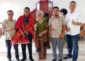 Dr Maruli Siahaan Hadiri Pesta Pembangunan Gereja Protestan Persekutuan