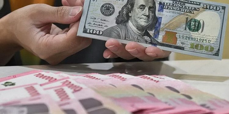 Anjlok ke Rp 18.049, Rupiah Capai Nilai Terlemah Sepanjang Sejarah Indonesia…!