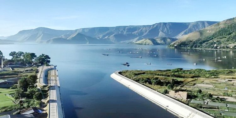 Tanda Petaka Muncul di Danau Toba…? Peneliti IPB Ungkap Faktanya