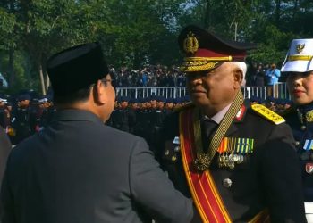 Dewan Pertimbangan SMSI Pusat Taufiequrachman Ruki Terima Bintang Kehormatan dari Presiden Prabowo pada Hari Bhayangkara ke-80
