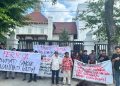 Sidang Kasus Bansos PENA Bergulir, Massa Desak Kejaksaan Periksa Seluruh Pihak yang Diduga Terlibat