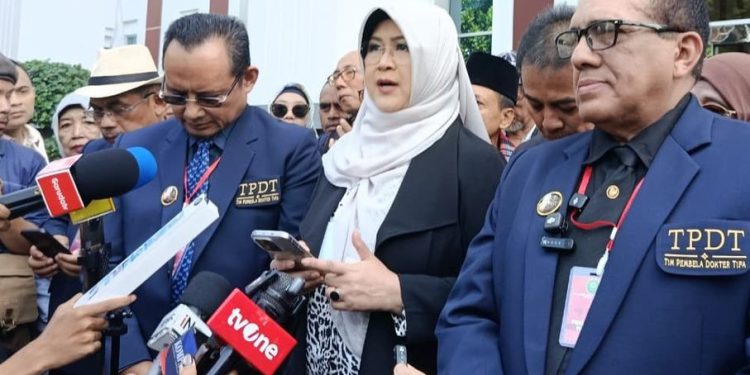 Hakim Kabulkan Eksepsi Dokter Tifa, Sidang Kasus Ijazah Jokowi Dihentikan