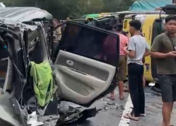 Diduga Rem Blong, Truk ‘Hajar’ 4 Mobil, 1 Tewas