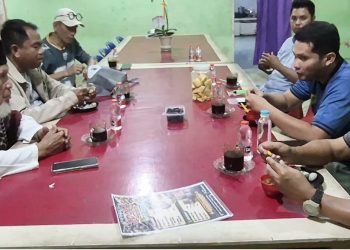 Bupati Sergai Nikmati Kerang Rebus Di Warung Idola