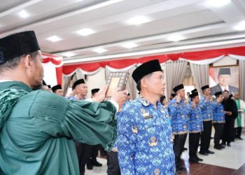 Bupati Pakpak Bharat Lantik Pimpinan Tinggi Pratama, Administrator, dan Pengawas.