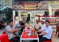 Cicip Kerang Rebus Idola, Rustam Effendi: Sambalnya Mantap, Kerangnya Segar