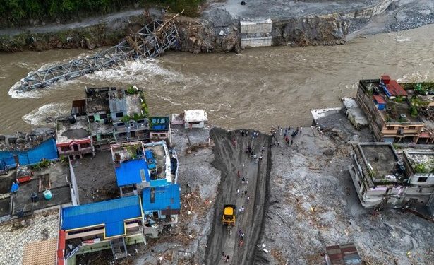 Ribuan Masih Hilang, Korban Jiwa Banjir Bandang Nepal Capai 691 Orang