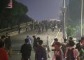 Demo 27 Agustus Berakhir Bentrok, Massa Serang Aparat