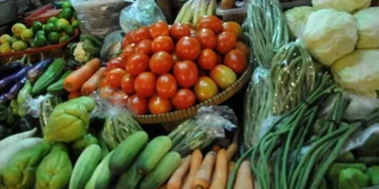 Harga dan Pasokan Sayur Buah Terancam Erupsi Gunung Sinabung