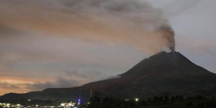Gunung Sinabung Masih Siaga III, Warga Diminta Waspada Aliran Lahan Dingin