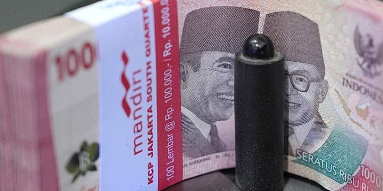 Kredit Nganggur Tembus Rp2.548 T, Ekonom Sorot Risiko Dunia Usaha