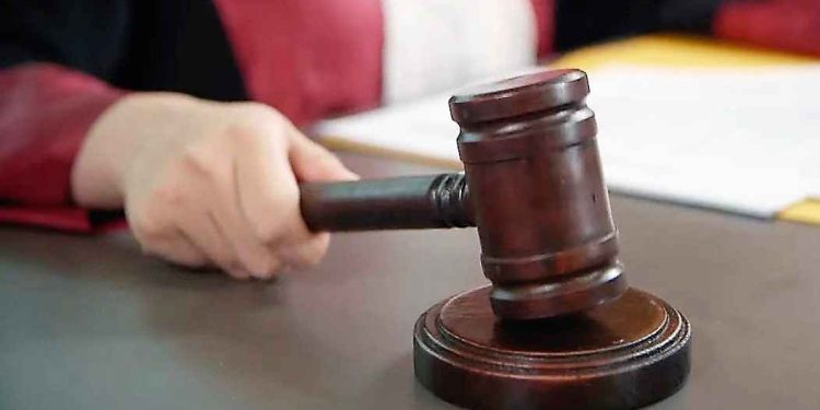 Rismon Sianipar dan Kawan-kawan Gugat ke MK Praperadilan yang Berulang Kali