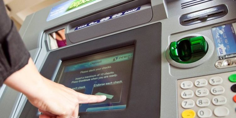 Mulai 2027, Bansos 50 Juta Warga Miskin Cair Langsung ke Rekening