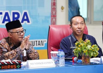 ‎Bupati Taput dan Mendikdasmen RI Bahas Penguatan Mutu Pendidikan Bersama Guru dan Kepala Sekolah