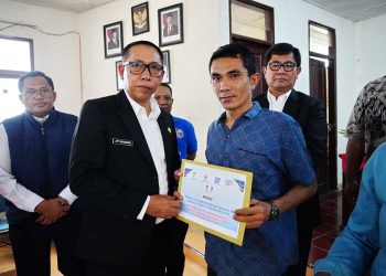 Pemkab Taput Salurkan Bantuan Jadup dan Isi Hunian Kemensos RI untuk 32 KK Korban Bencana
