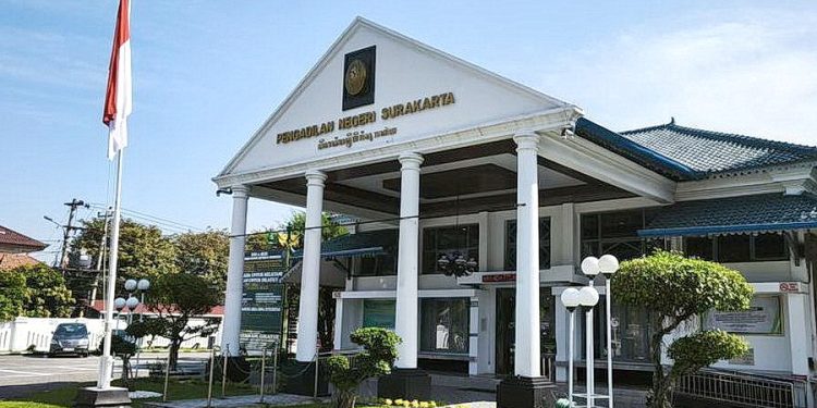 Minta Jokowi Tunjukkan Ijazah, Gugatan Alumnus UGM Ditolak di PN Solo