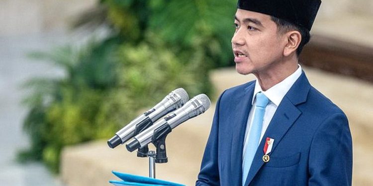 Dua Sisi Putusan MK: Gibran tak Punya Ijazah SMA tapi Tak Bisa Didiskualifikasi
