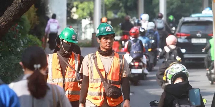 Survei LPEM: 52% Ekonom Nilai Kondisi Ekonomi Memburuk, Inflasi Masih Tinggi